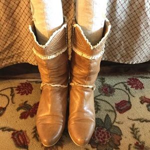 Final sale - Leather boots with lace - short